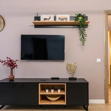 1bdr Near Schei Gate Appartement *